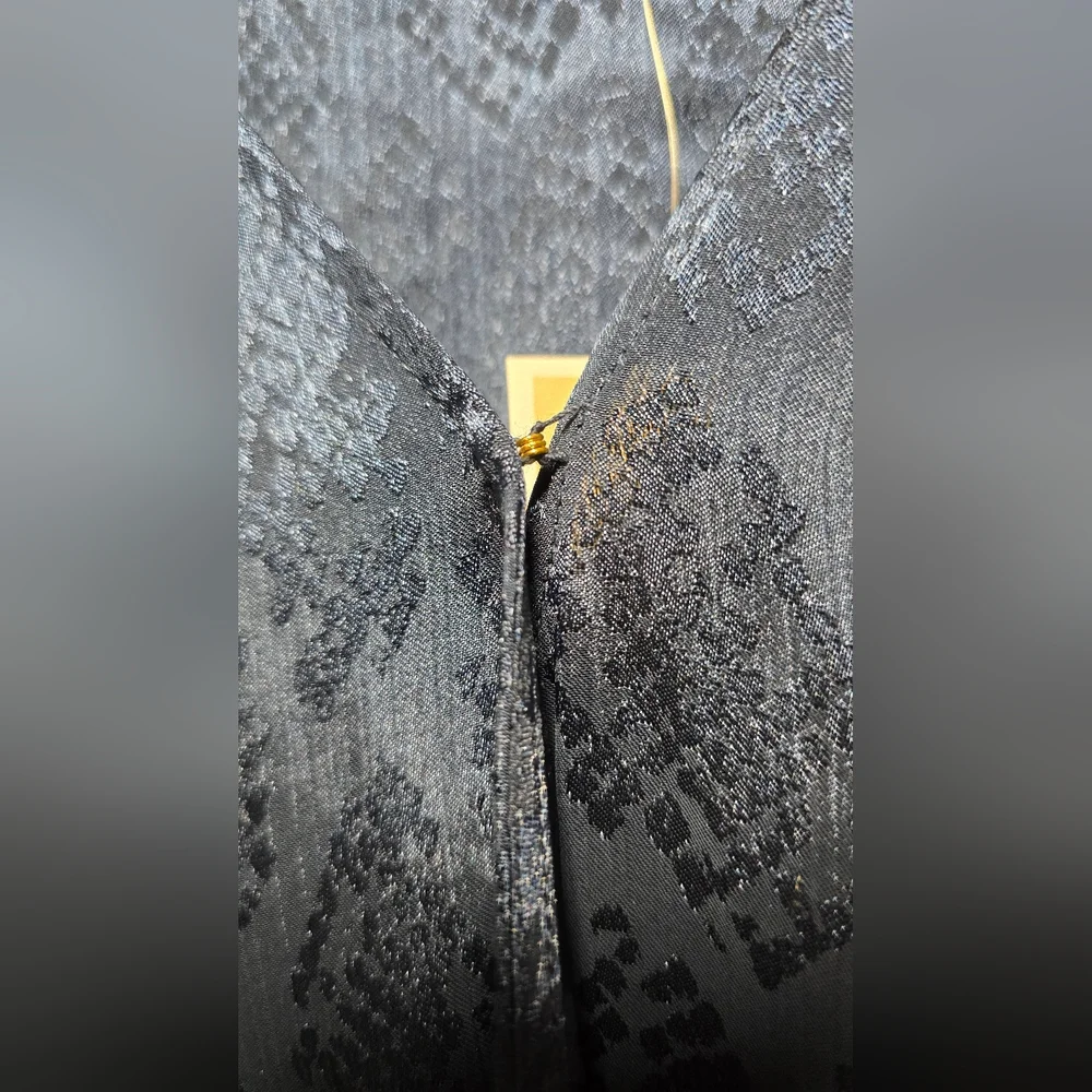 NWT Michael Kors wrap top - Picture 5 of 7